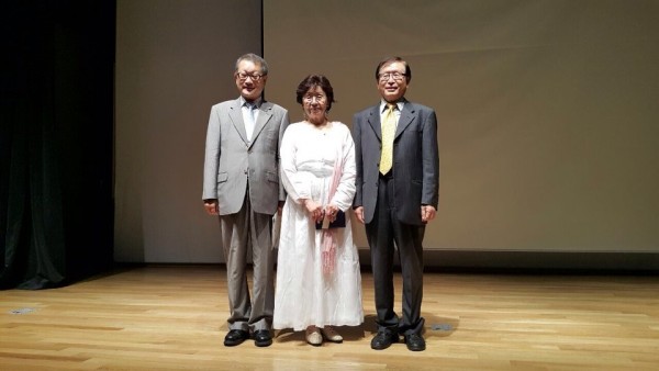 7a5a0ce5282ad6d62a04c1f323f4aefb_1482729