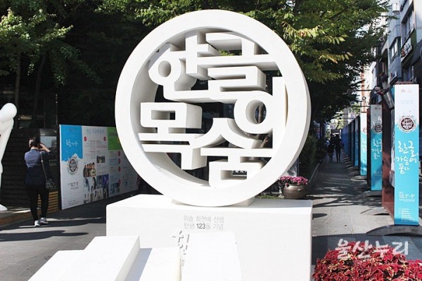 2b7bd935953a46b19a25d87299a00225_1523067